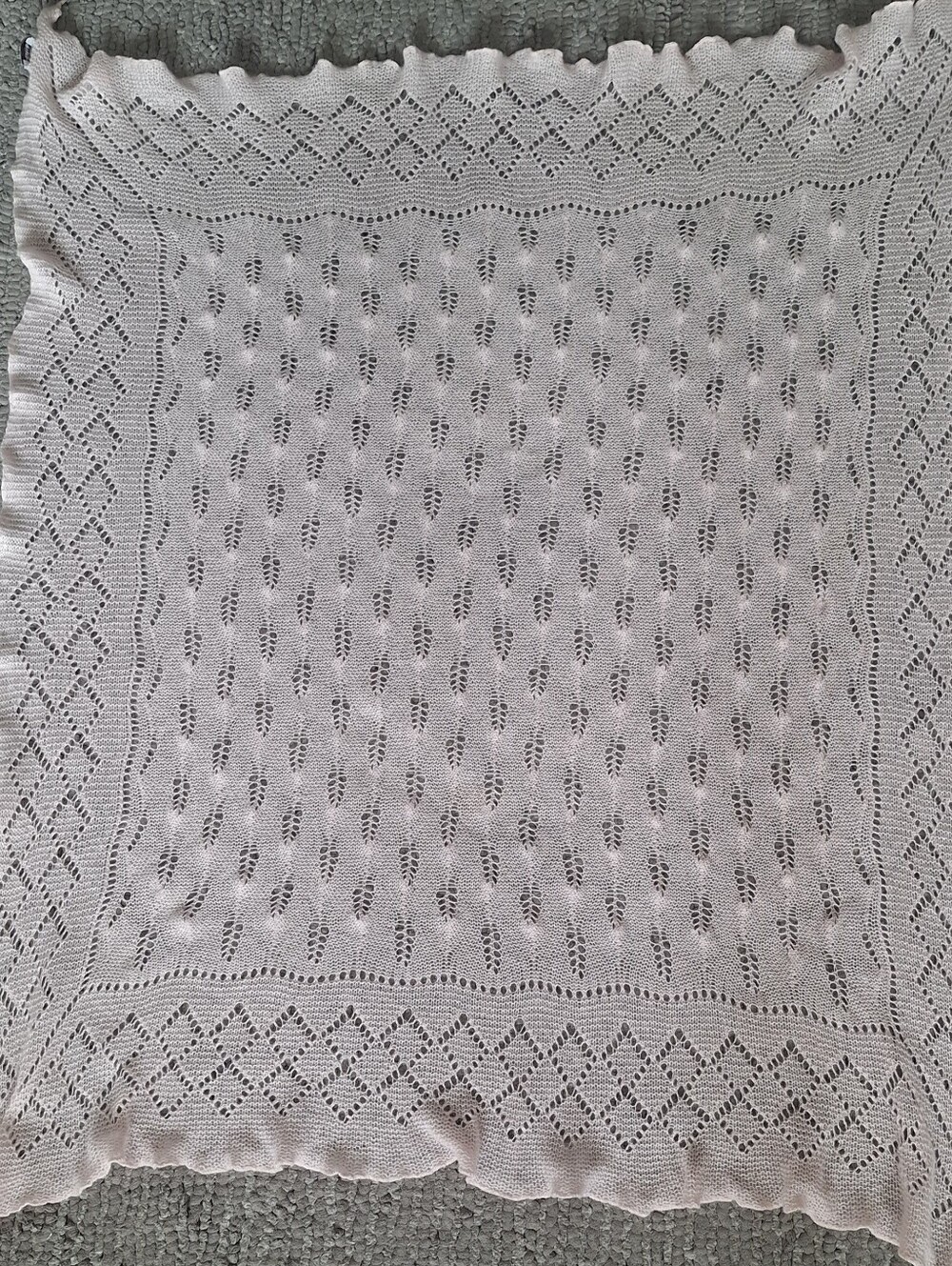 G.H. Hurt & Son in Chilwell, Nottingham, England. 100% Soft Cashmere